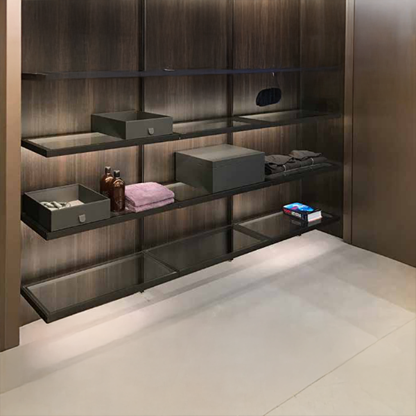 estantes cristal armario pared